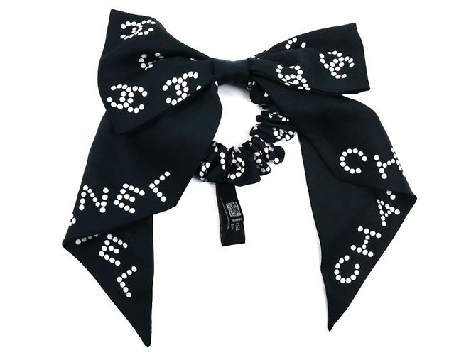 Scrunchie in seta Chanel con logo Coco Nero Bianco