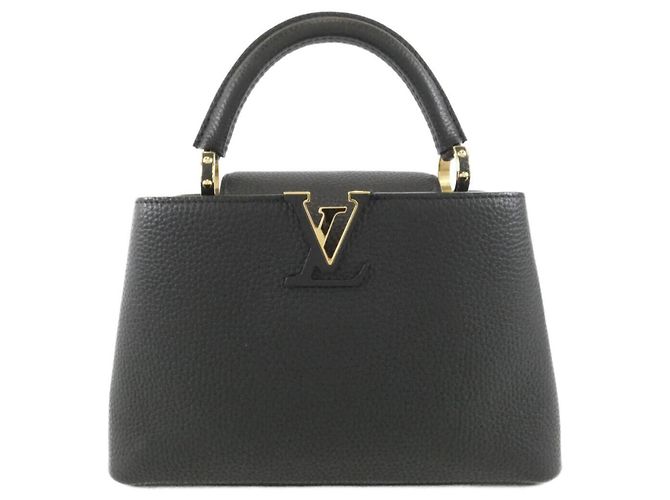Louis Vuitton Capucines BB Handtasche Schwarz