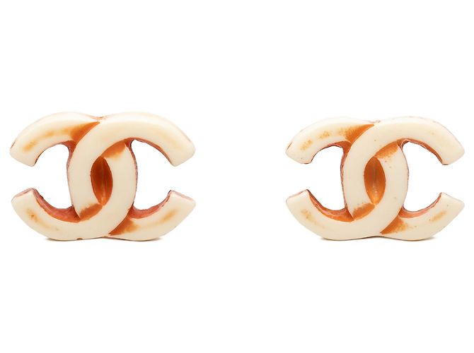 Chanel White CC Resin Gold Plated Clip-On-Ohrringe Weiß Aus weiß