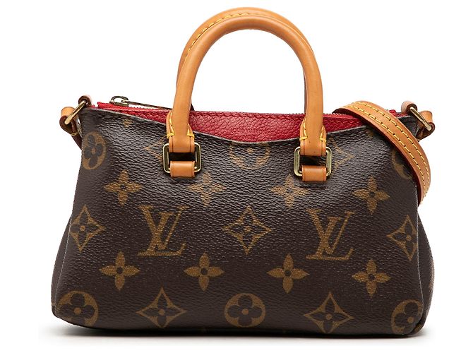 Louis Vuitton Marrón Monogram Nano Pallas