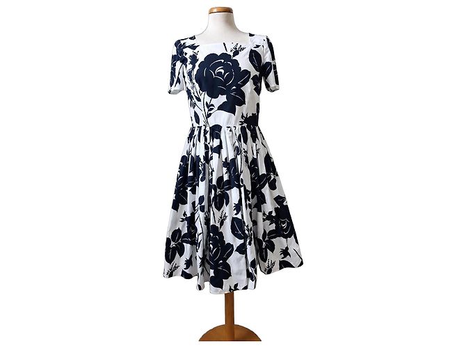 Mini vestido Dolce & Gabbana com estampa de rosas Preto Branco