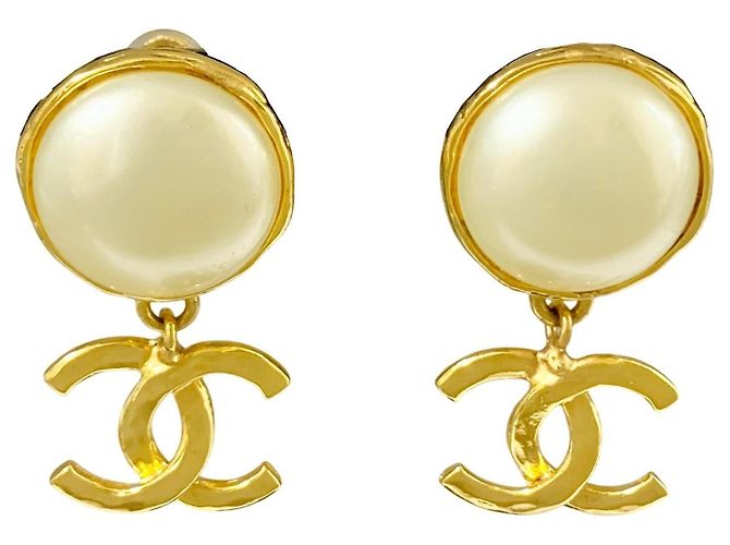Chanel CC Logo Perlen-Clip-Ohrringe Golden 