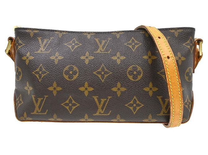 Louis Vuitton Trotteur Monogram Canvas Castaño