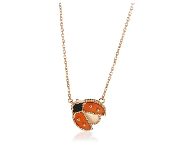 Pendentif Lucky Spring en or rose, cornaline et onyx de Van Cleef & Arpels 