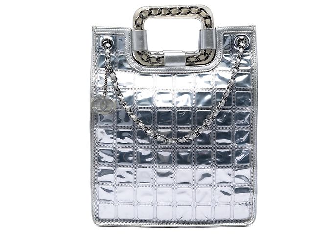 Bolsa Shopper Chanel Silver CC Vinyl Ice Cube Prata