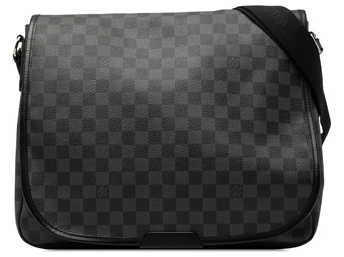Louis Vuitton Nero Damier Graphite Daniel MM