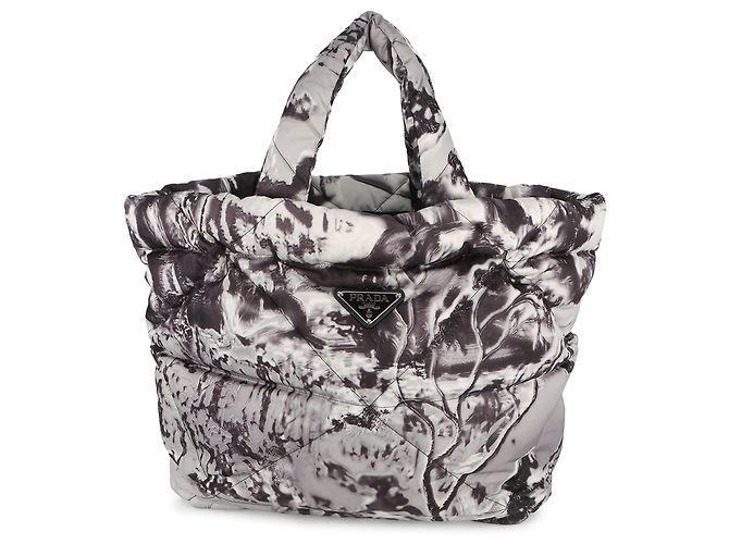 Tote acolchoado estampado em Re Nylon cinza Prada Marrom