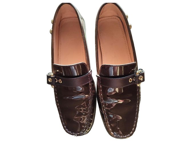 Louis Vuitton Mocassini in pelle vernice marrone
