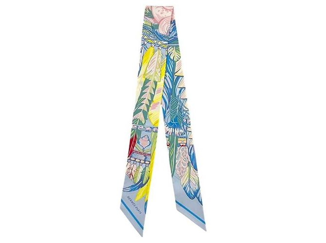 Hermès Sciarpa in seta azzurro chiaro e giallo Hermes Multicolore Blu chiaro 