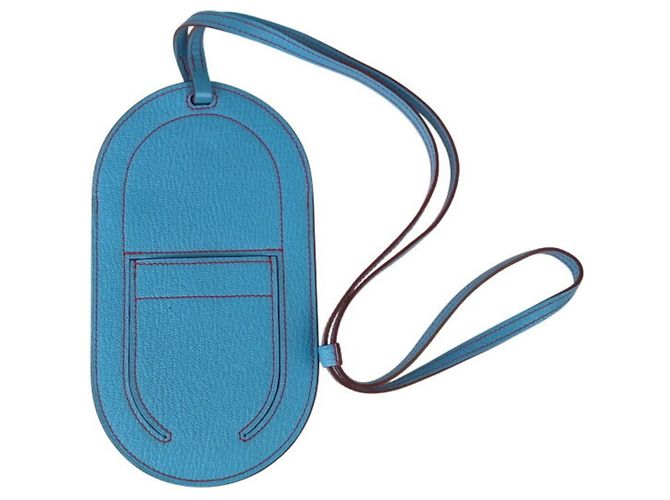 Hermès Hermes In the Loop To Go PM Smartphone Schultertasche Blau
