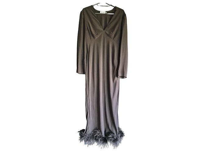 Autre Marque Rixo Mya Langes Schwarzes Kleid mit Federn