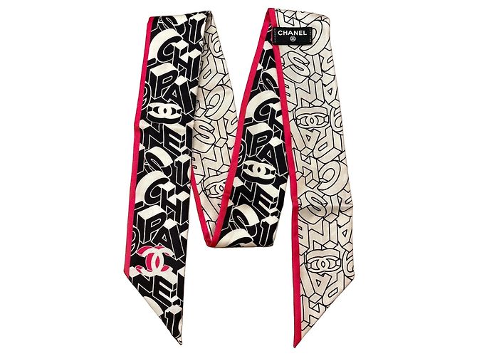 Chanel Slim Bandeau Foulard Monogramma Nero e Bianco Rosa