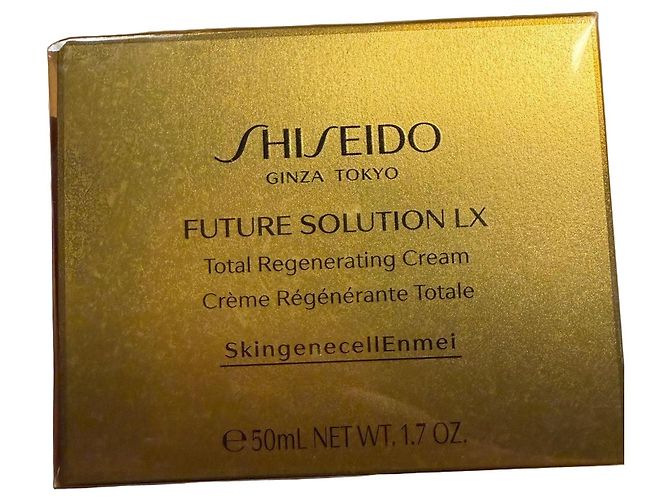 Autre Marque Shiseido Future Solution LX Total Regenerating Cream Golden