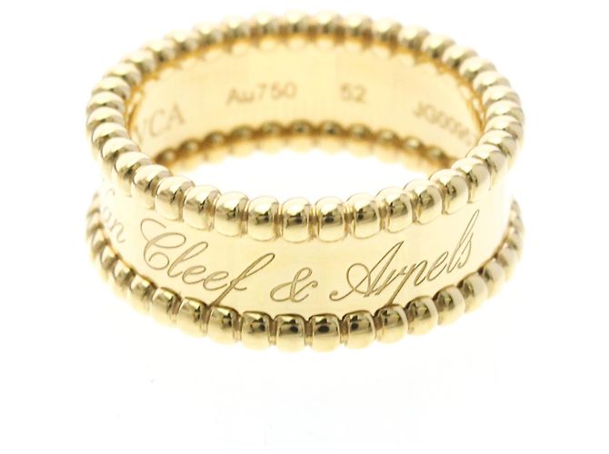 Bague Perle Signature de Van Cleef & Arpels Doré