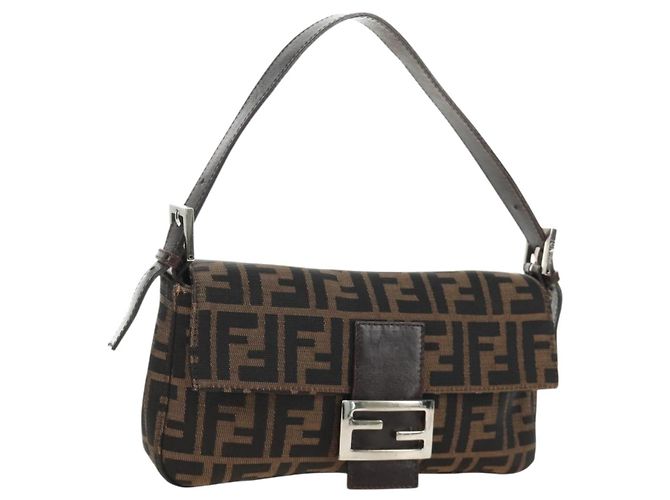 FENDI Zucca Canvas Mamma Baguette Shoulder Bag Black Brown Auth 185961SAM Marrom Preto