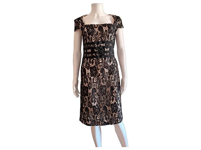 Moschino Cheap and Chic Kleid aus schwarzer Spitze mit Schleifen