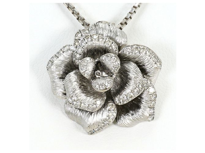 Autre Marque Collana in oro bianco 18K e diamanti D'oro