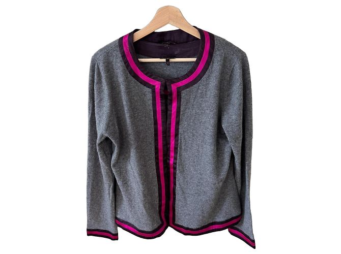 Escada Grey Cashmere Blend Knit Top with Pink Trim