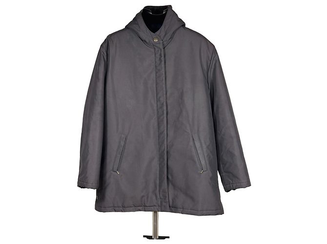 Burberrys gesteppte Kapuzenjacke Grau