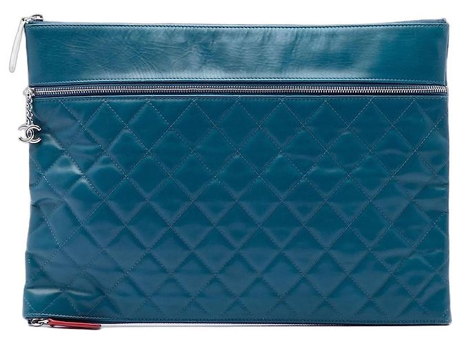 Chanel Blue CC gestepptes Lammleder Multi-Zip Clutch Blau