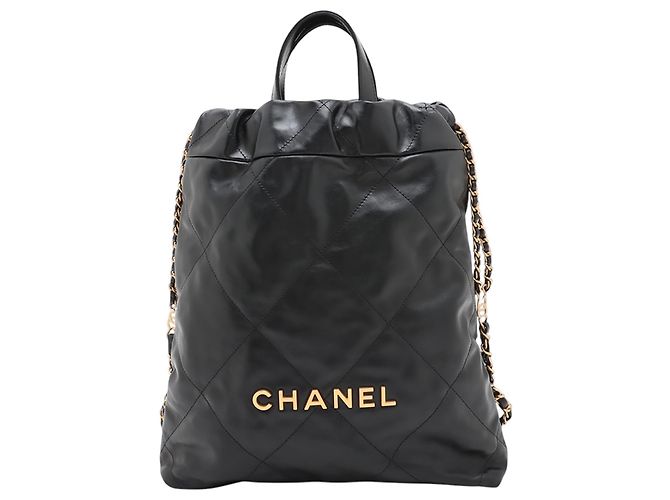 Chanel 22 Rucksack aus glänzendem gestepptem Kalbsleder Schwarz Small