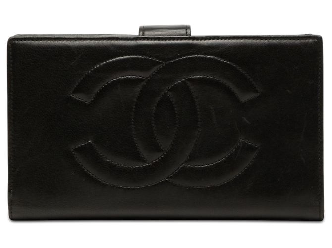 Carteira longa dobrável de pele de cordeiro preta com CC Chanel Preto