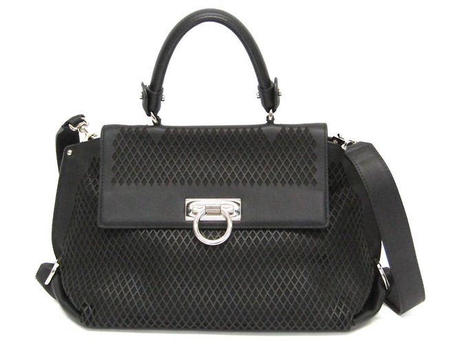 Salvatore Ferragamo Gancini Sofia Handtasche Schwarz
