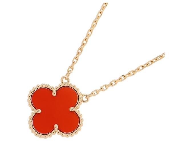 Van Cleef & Arpels Alhambra Pendant Necklace in Yellow Gold with Carnelian Golden 