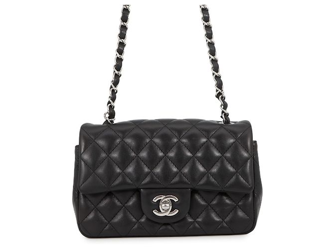 Timeless Bolsa de Ombro Chanel Mini Matelassé Chain Preto