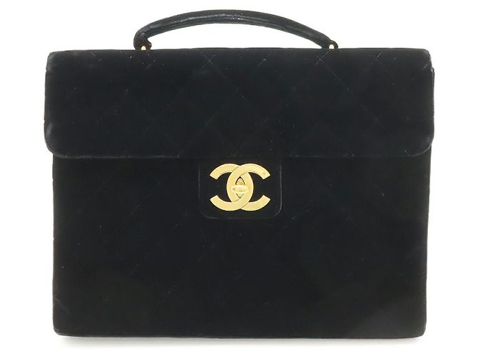 Valigetta Chanel Velvet Leather Matelasse Coco Mark Nero