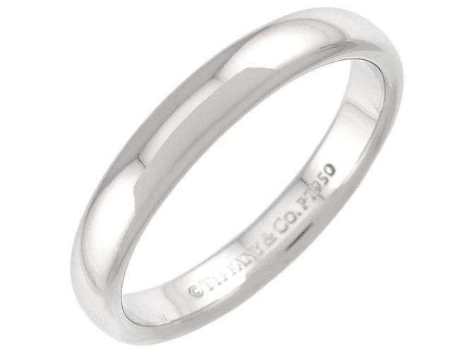 Anillo Forever de Tiffany & Co. en platino