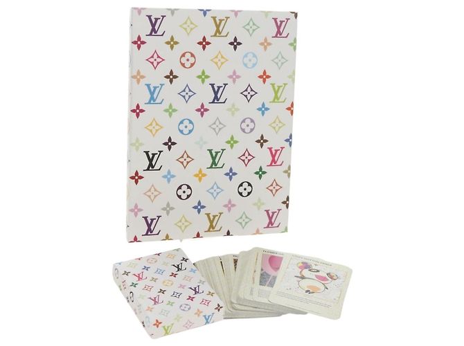 LOUIS VUITTON Multicolor Trading Card Set White LV Auth 185502SM Weiß