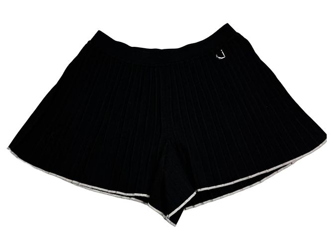 Jacquemus Shorts aus plissiertem Strick in Schwarz