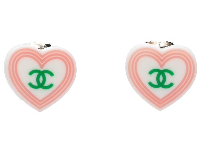 Pendientes de clip de resina con corazón CC blanco Chanel
