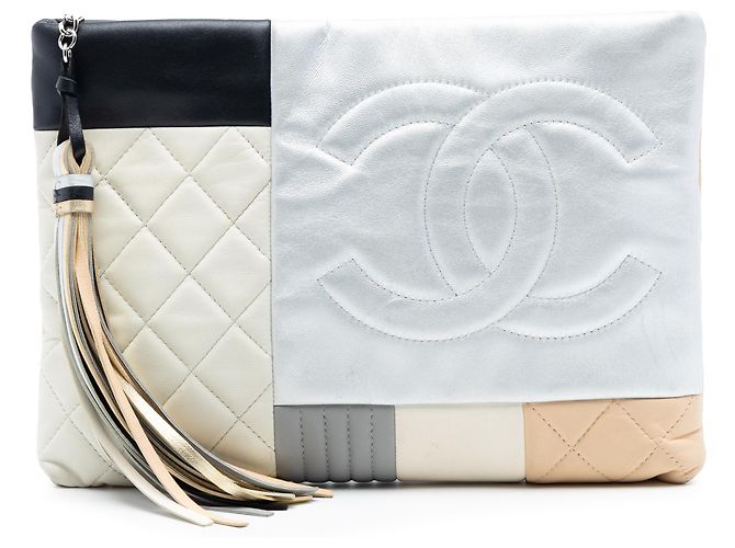 Chanel Silver Large Quilted Lambskin Colorblock Patchwork O Case Clutch Silber