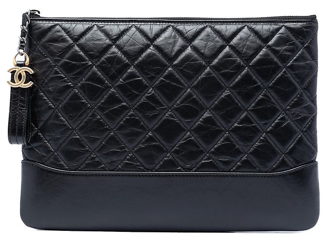 Clutch Chanel Gabrielle O Case in pelle di vitello invecchiata trapuntata nera Medium Nero
