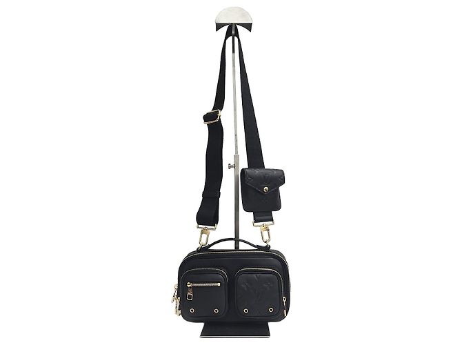 Louis Vuitton Borsa a tracolla utility in pelle di vitello con tasche multiple Nero