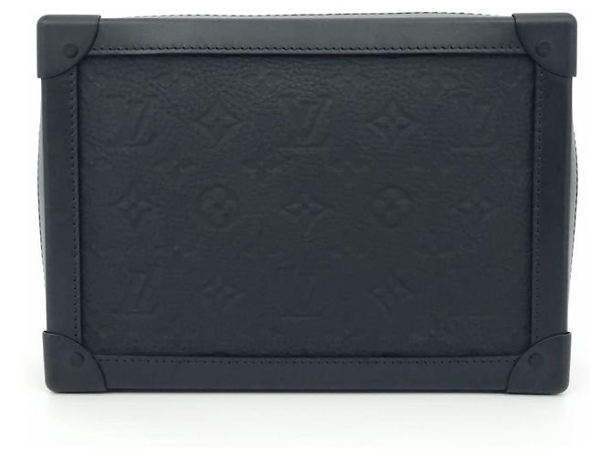 Louis Vuitton Bolsa transversal Soft Trunk Preto
