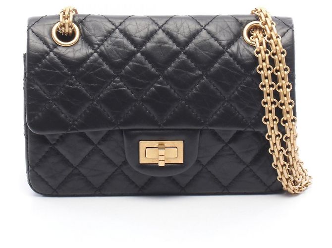 Bolso de hombro Chanel 2.55 en piel de becerro negro