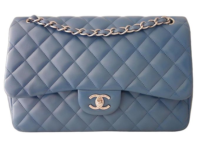 Timeless Chanel Classic Flap Handtasche Blau Lammleder