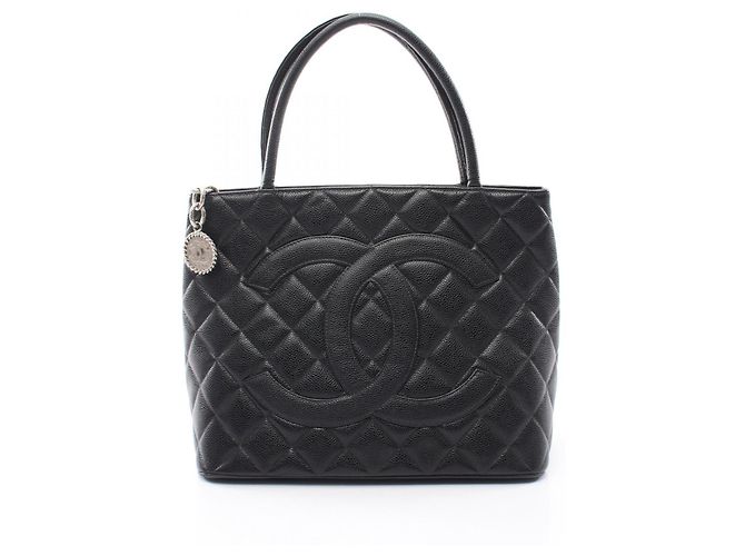 Timeless Bolso Tote Chanel Reissue negro