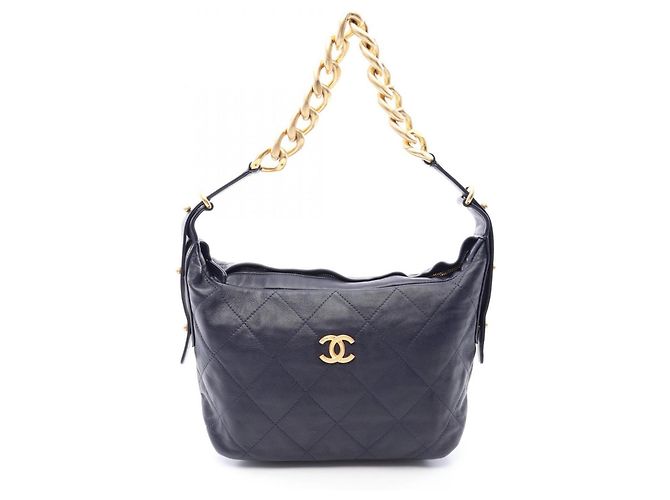 Borsa a tracolla in pelle matelassé Chanel Blu navy
