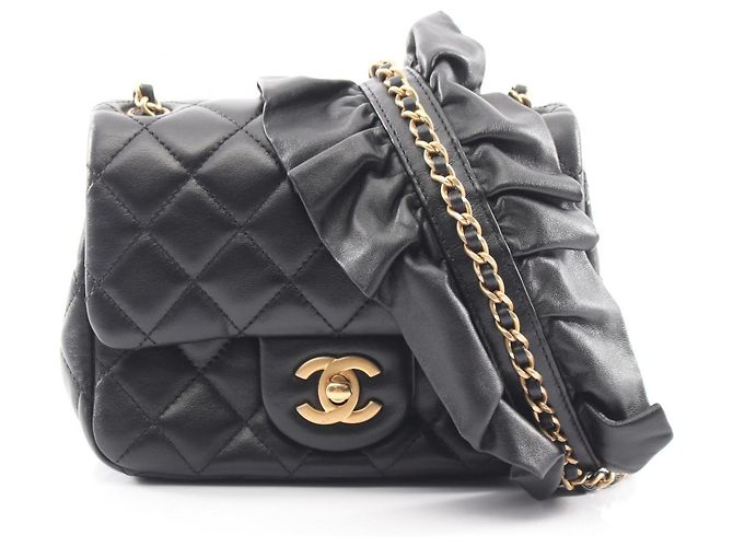 Chanel Mini Matelassé Frill Schultertasche Schwarz