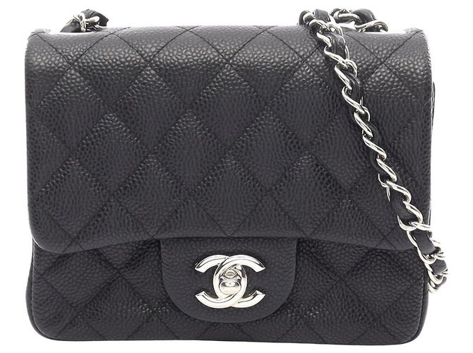Bolsa de Ombro Chanel Mini Matelassé Preto