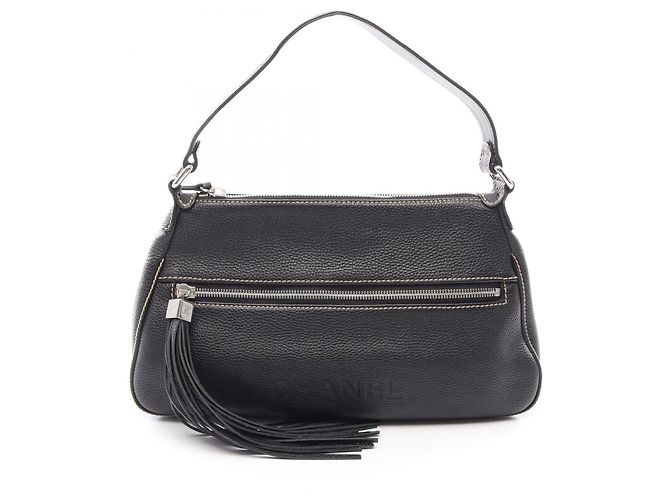 Bolsa de ombro em couro preto Chanel