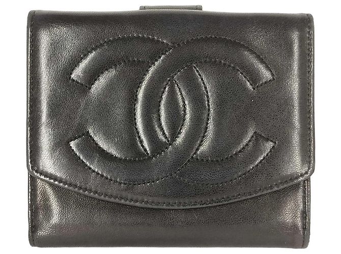 Cartera Bifold Caviar CC Timeless de Chanel Negro