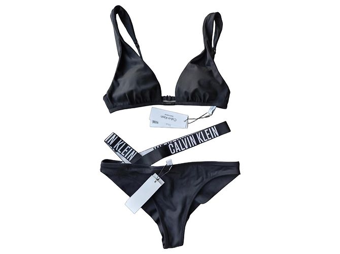 Conjunto de bikini Calvin Klein negro