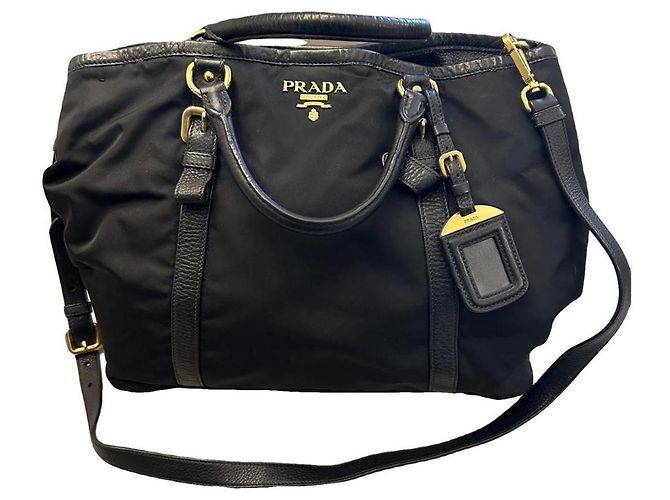Prada Tasche aus Nylon schwarz