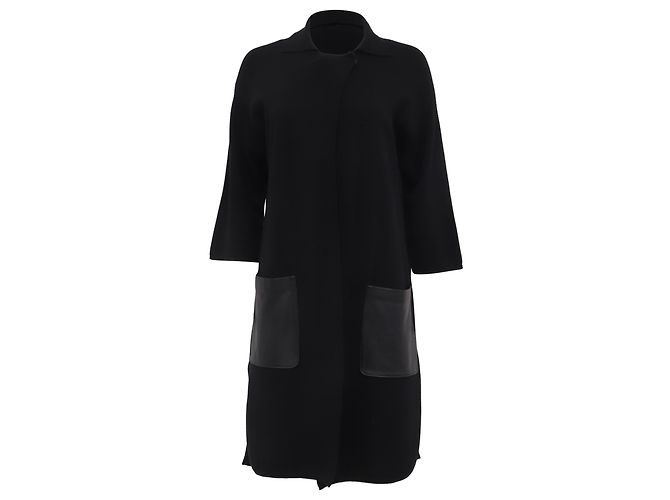 Max Mara Studio Single-Breasted Coat with Pockets in Black Silk