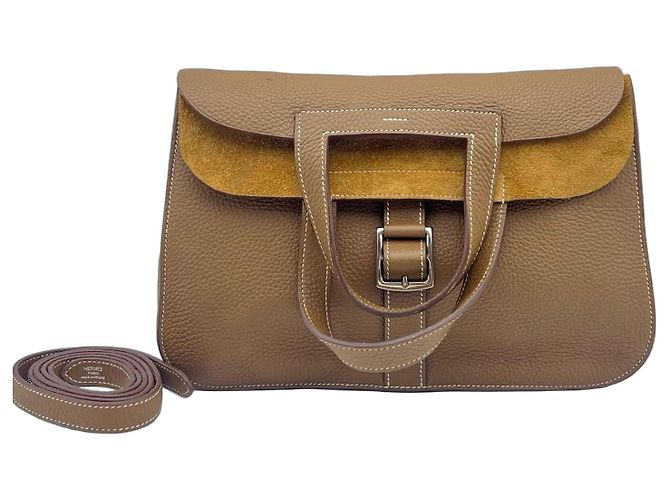 Bolsa de ombro Hermès Halzan 31 em couro Camelo